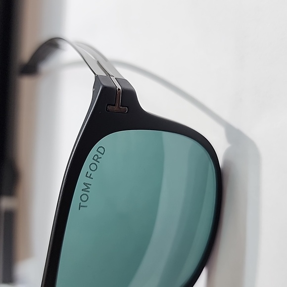 Tom Ford sunglasses - Picture 2 of 9
